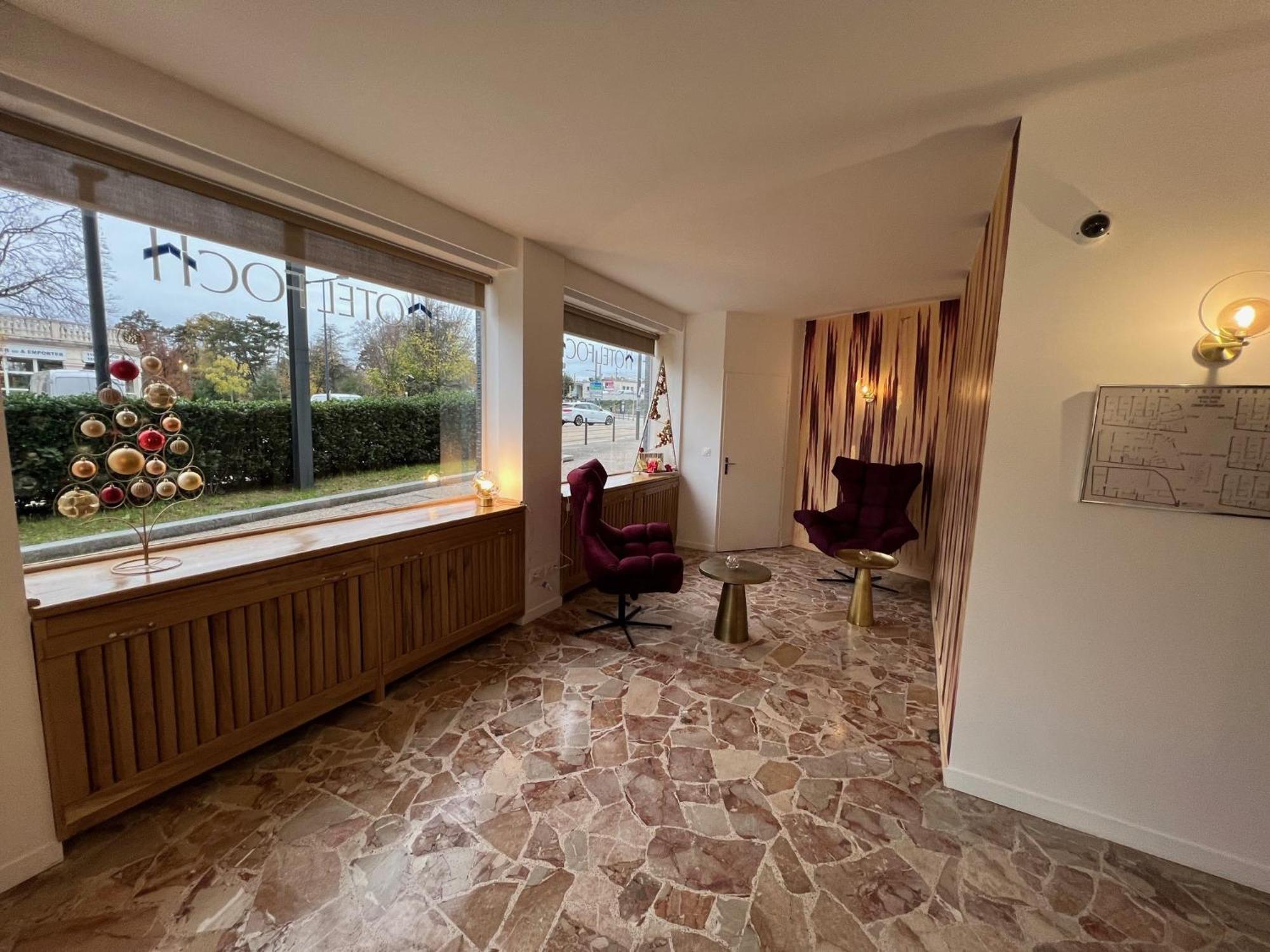 Contact Hotel Foch Besançon Zewnętrze zdjęcie