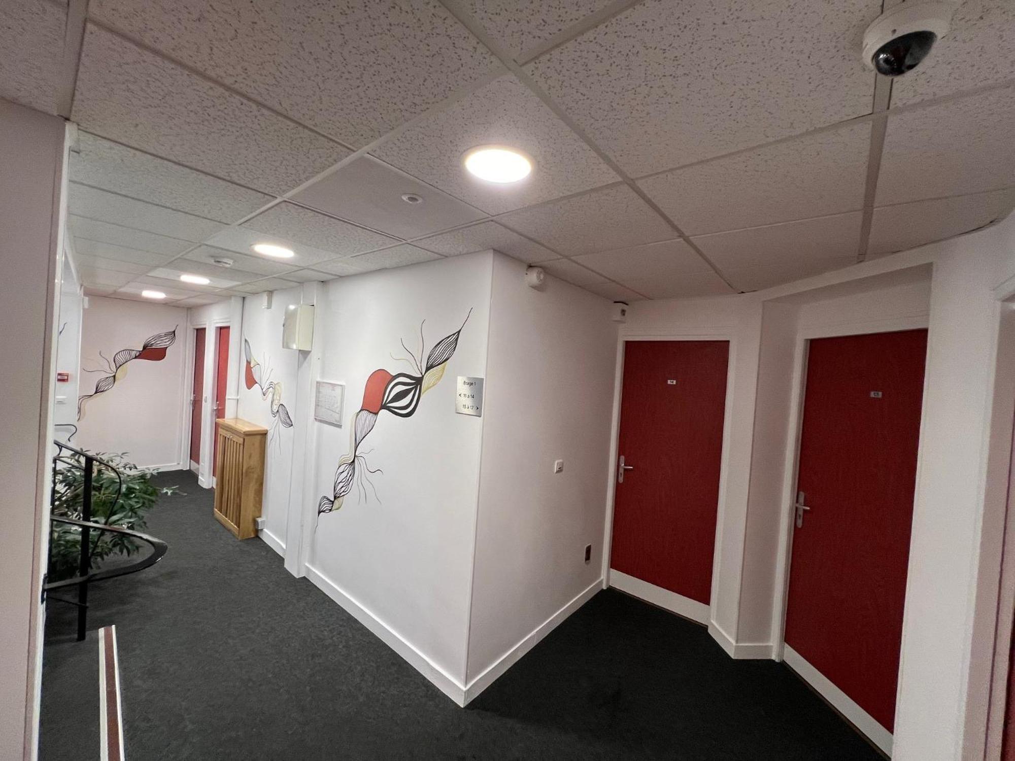 Contact Hotel Foch Besançon Zewnętrze zdjęcie